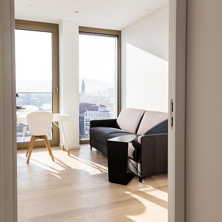 Stuttgarter Tor - Apartments ريوتلنجن الغرفة الصورة